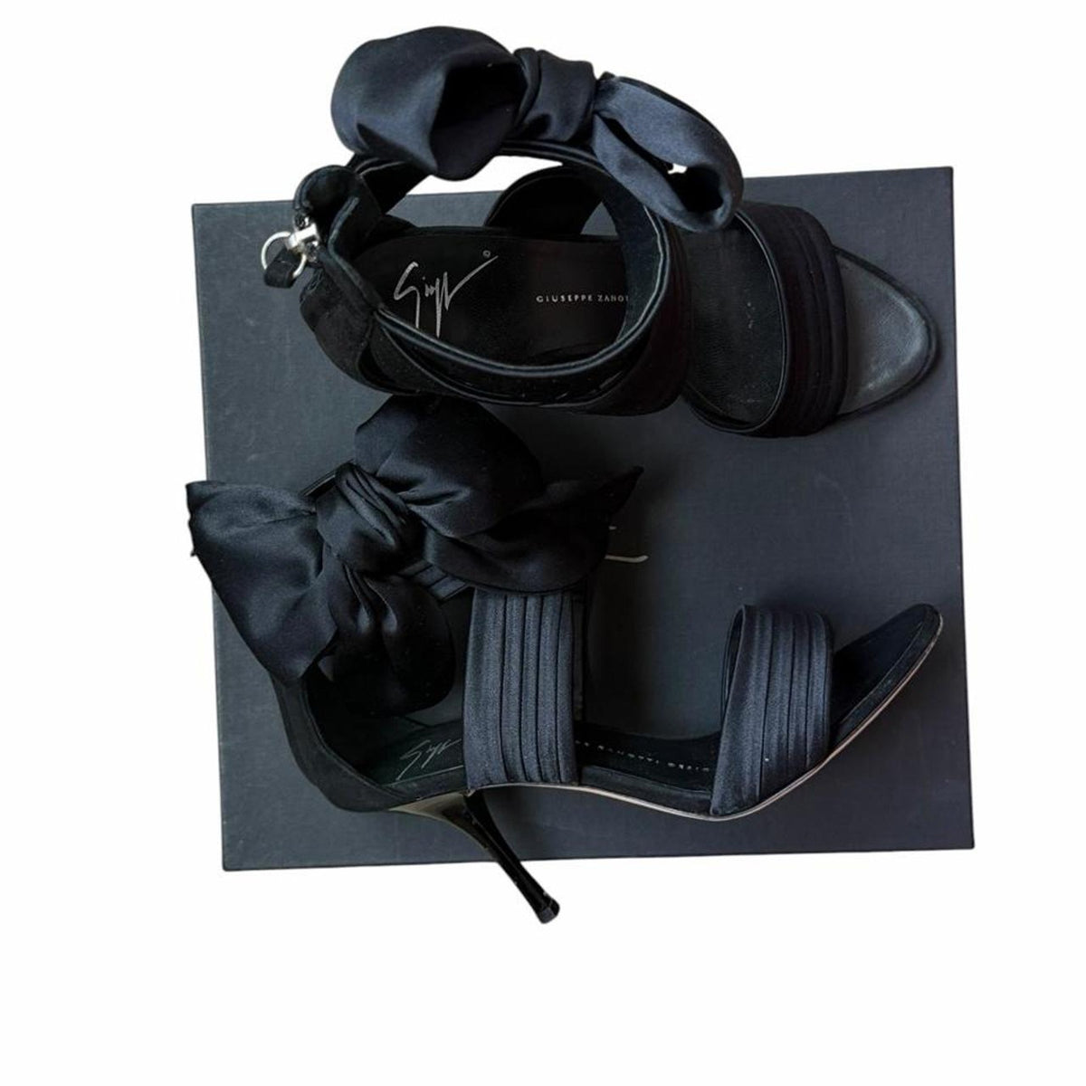 Giuseppe Zanotti Design Satin Ribbon Heeled Sandals Black