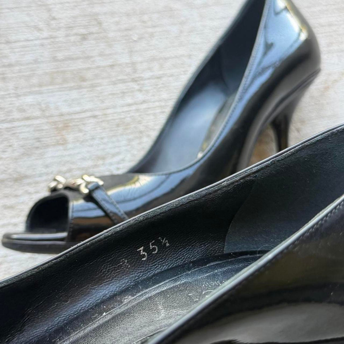 Gucci Silver Chain Black Patent Peep-Toe Pumps