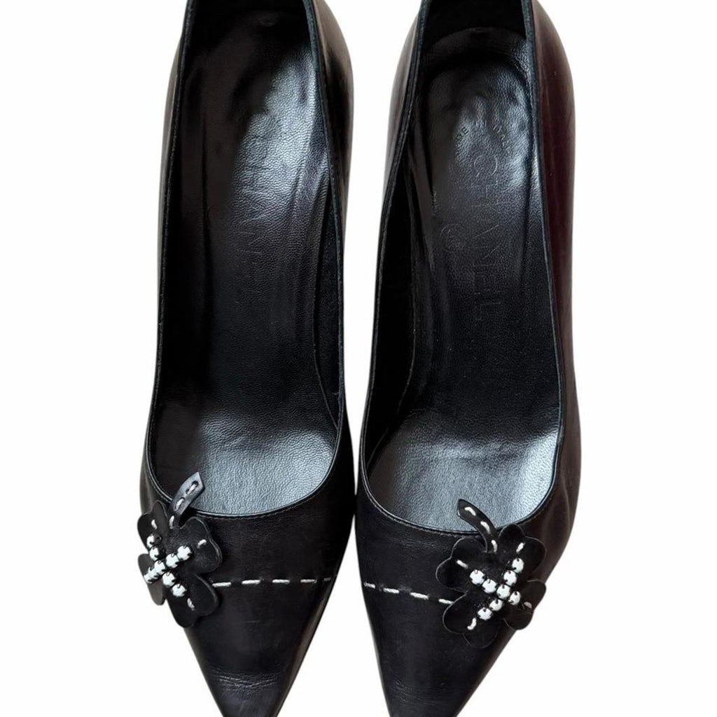 Chanel Clover Motif Leather Pointed Toe Pumps Black