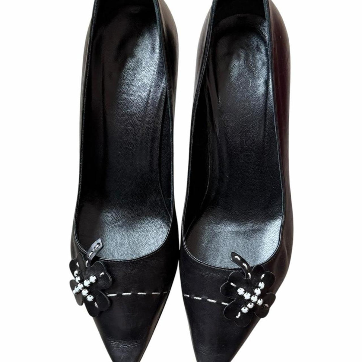 Chanel Clover Motif Leather Pointed Toe Pumps Black