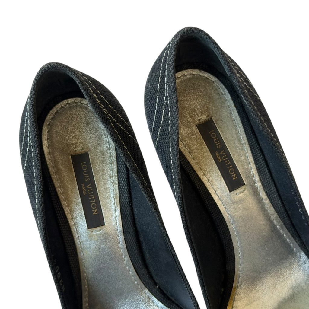 Louis Vuitton LOVE Logo Canvas Pumps