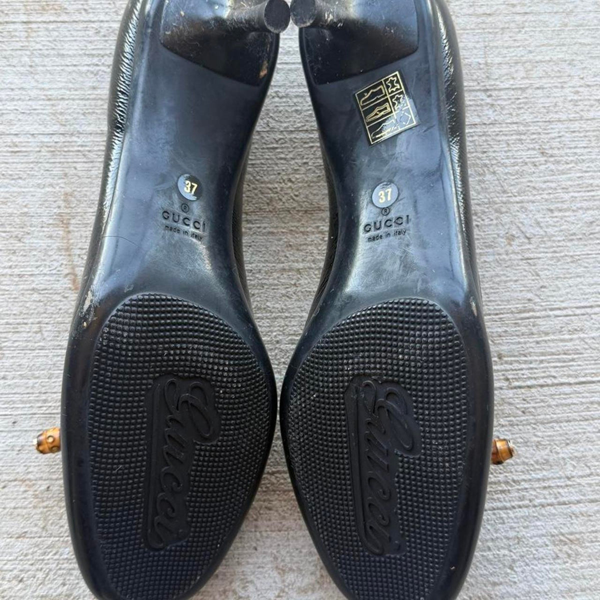 Gucci Bamboo Bow Black Patent Kitten Heel Pumps