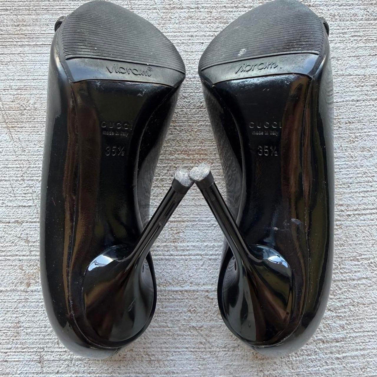 Gucci Silver Chain Black Patent Peep-Toe Pumps