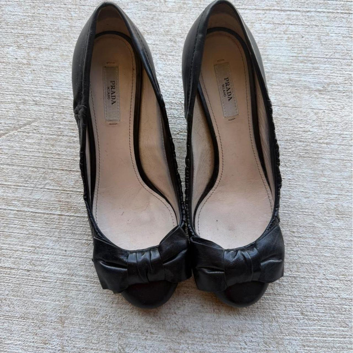 Prada Bow Black Leather Y2K Pumps