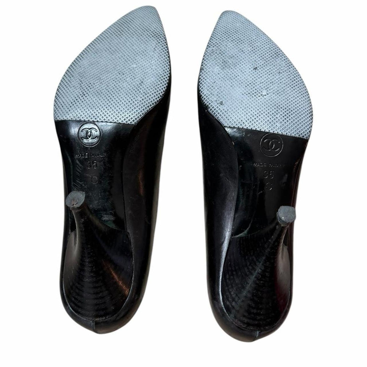 Chanel Clover Motif Leather Pointed Toe Pumps Black