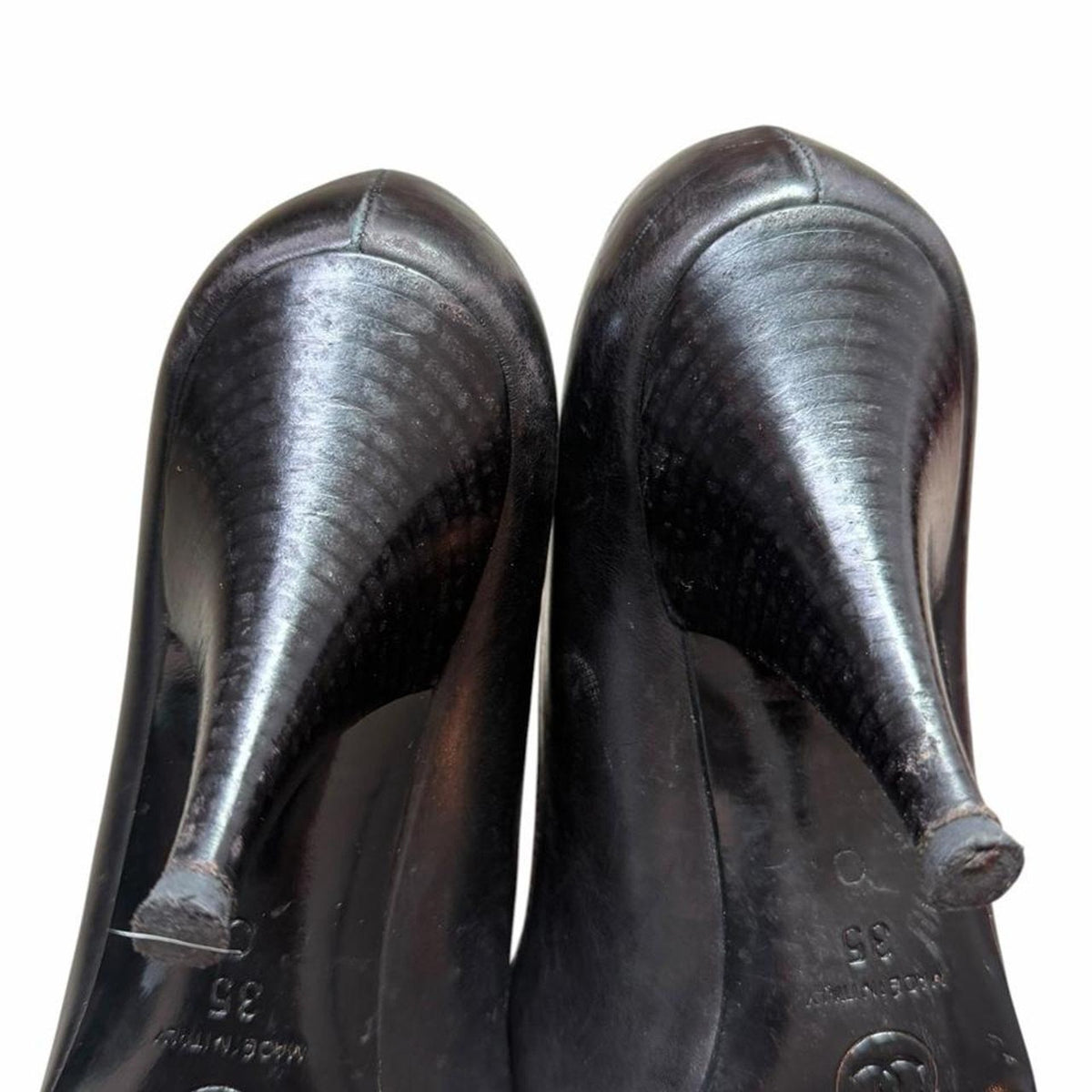 Chanel Clover Motif Leather Pointed Toe Pumps Black