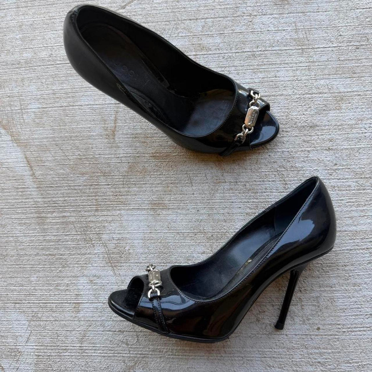 Gucci Silver Chain Black Patent Peep-Toe Pumps