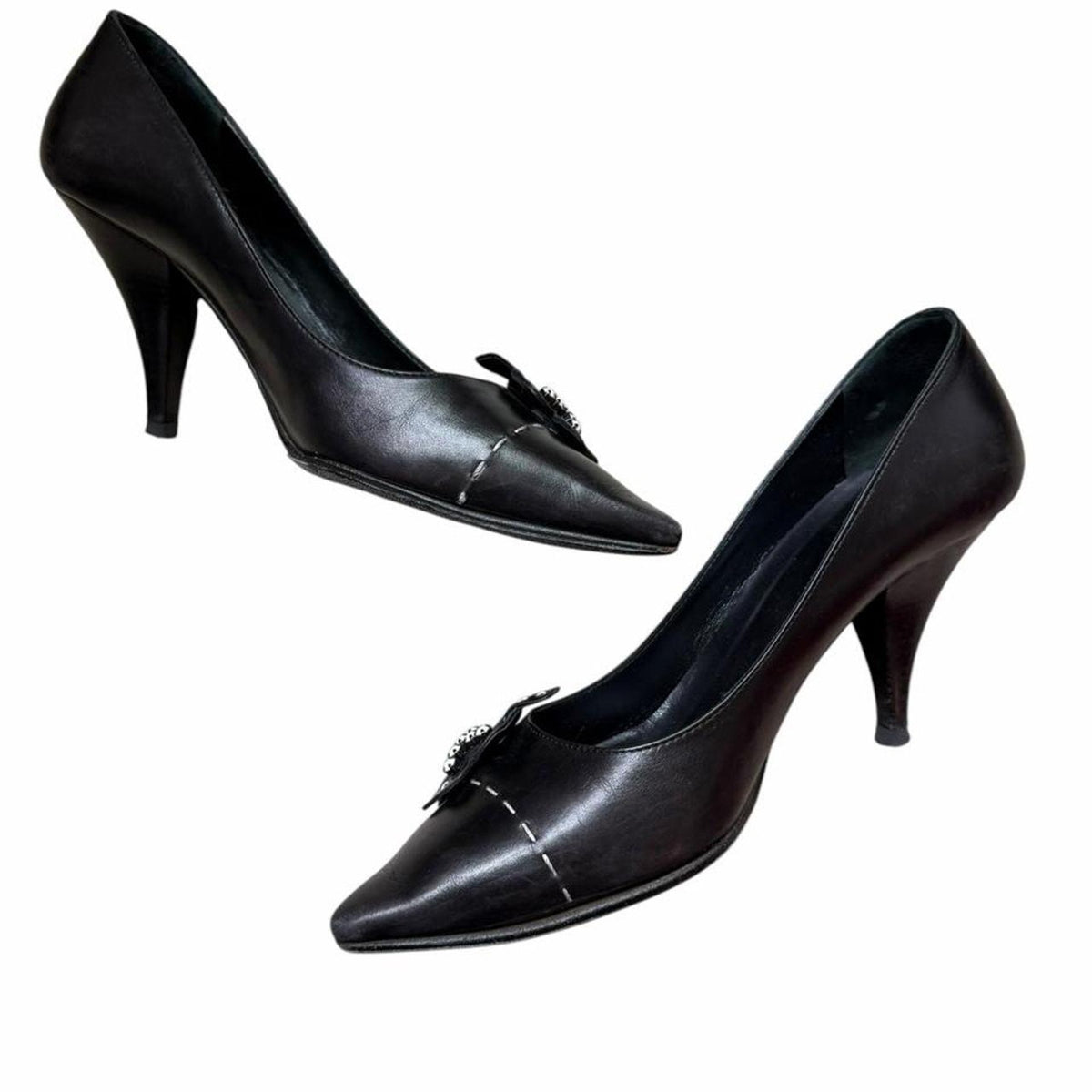 Chanel Clover Motif Leather Pointed Toe Pumps Black