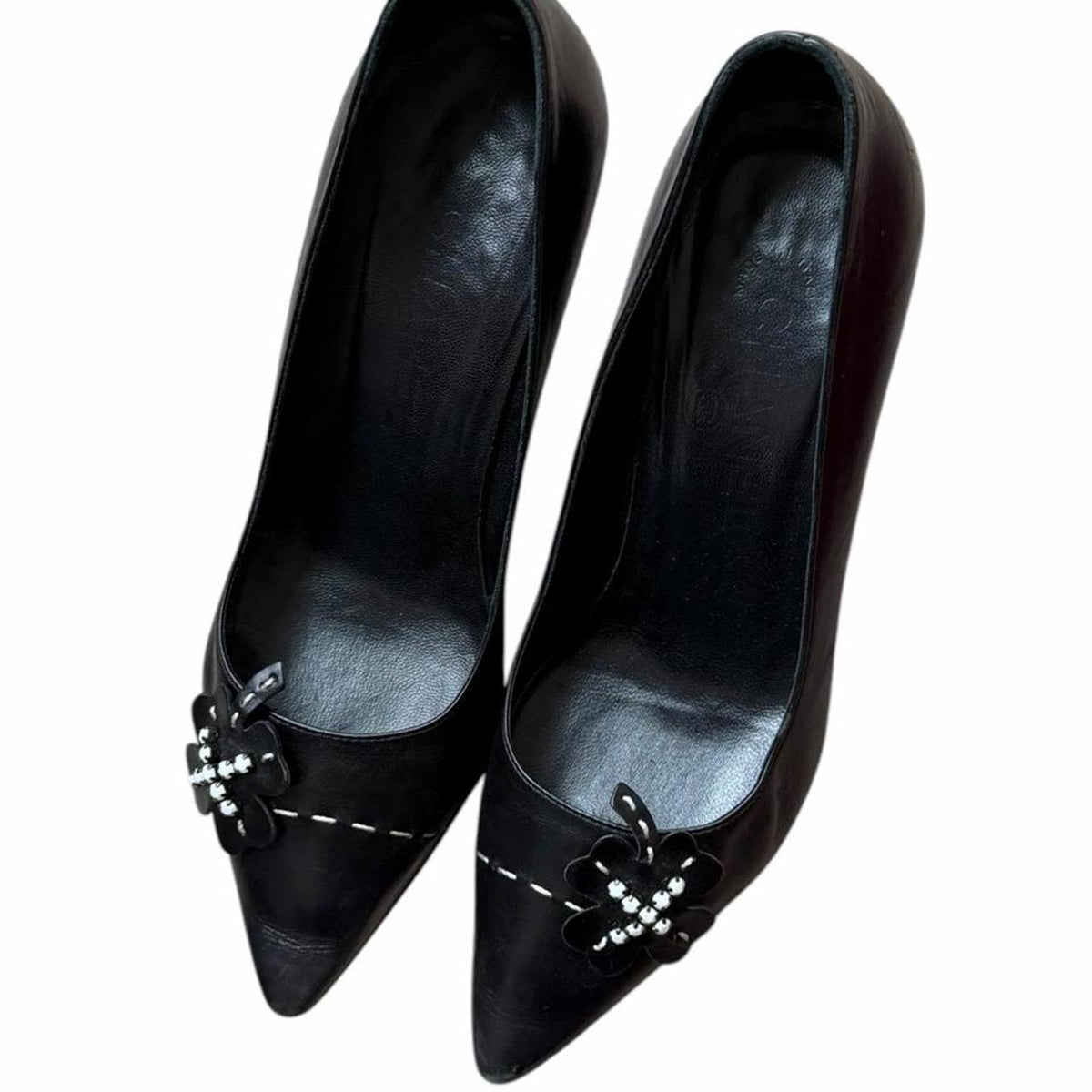 Chanel Clover Motif Leather Pointed Toe Pumps Black